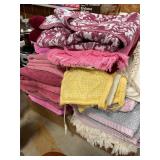 Assorted towels