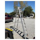 8ï¿½ Aluminum step ladder