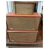 The Fisher XP5 bookshelf speakers set of 3