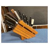 Knife Block w assorted knives