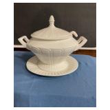 Ceramic soup terrene with ladle