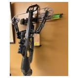 Barnett Vengeance Crossbow w/scope &5 Bolts