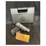 Taurus PT 740, 40 pis in case