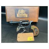 Heritage Bar Keep Rev 22mag in box