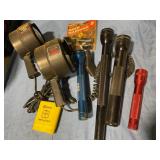 Spotlights, flashlights & extras