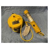 Bayco retractable extension cord light