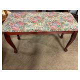 Bench w upholstered top 32"x12"
