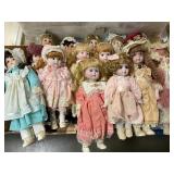 Lot of porcelain dolls