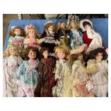 Lot of porcelain dolls