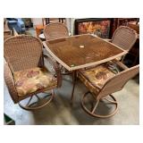Patio table w/4Chairs (chairs have some wear)