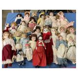 Lot of porcelain dolls