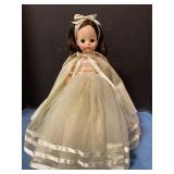 Madam Alexander 14ï¿½ Snow White Doll
