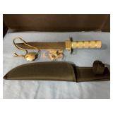 Survivor knife with case