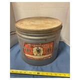 Dauntless pilot snack container