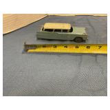 Antique metal Tootsietoy car