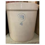 Indian Head #4 Crock NO SHIP