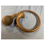 Vintage antique brass car horn w/rubber bulb