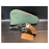 Taurus 66 Revolver 357 with soft case