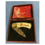 Roxanne knife in display case