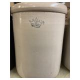 Crock #8 Crown NO SHIP