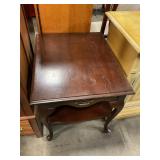 2-Tier side table NO SHIP