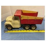 ERTL Metal Dump Truck