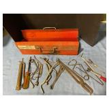 Metal toolbox w/ assorted tools