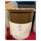 10 gallon Indian head stamp crock,no ship
