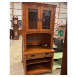 Hutch 79ï¿½ T x 34ï¿½L x 21ï¿½ W