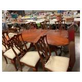 Table with 2 leaves and 6 chairs