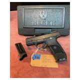 Ruger SR9c pistol 9x19 2mags &case