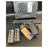 KelTec p33, 22 Pis. In case,2 mags
