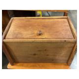Wood bread bin