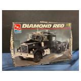 Diamond Reo model kit NEW BOX DAMAGED