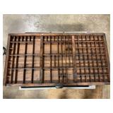 Handmade knickknack display 32ï¿½ L