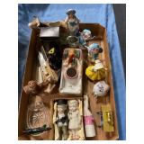 Assorted knickknacks