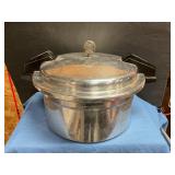 Vintage Mirro-Matic aluminum pressure cooker
