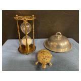 Turtle trinketï¿½ covered server & hourglass