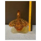 Hobnail 7ï¿½ Basket in colonial amber glass