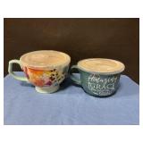 Ceramic cup w/ lids (1 being Pioneer Woman)