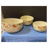 Hallï¿½s Superior set of 3 mixing bowls
