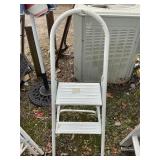 Fold up step stool ladders