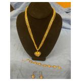 Necklace, bracelet & earring set