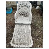White wicker Chair With ottoman