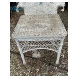 White wicker Chair 22ï¿½ x 18ï¿½ x 24ï¿½