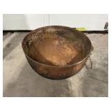 Antique Cast Iron Cauldron 23ï¿½ Round