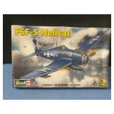 F6F-5 Hellcat Model Kit NEW