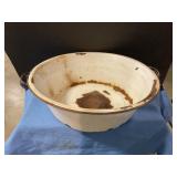 Vintage Enamelware Wash Basin 16ï¿½ Round