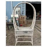 White wicker flower pot with arch 69ï¿½ T