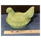 Hen in Nest Jadeite